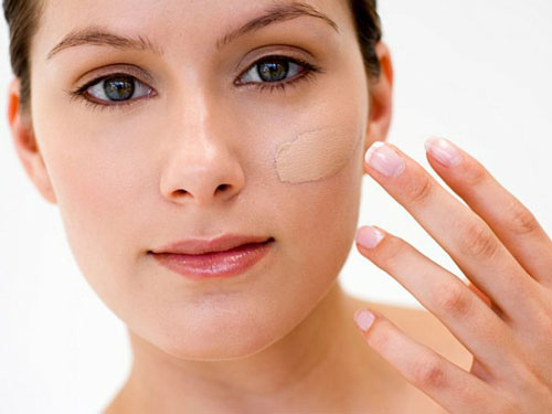Elegir bien la base de maquillaje, sabes cómo hacerlo?